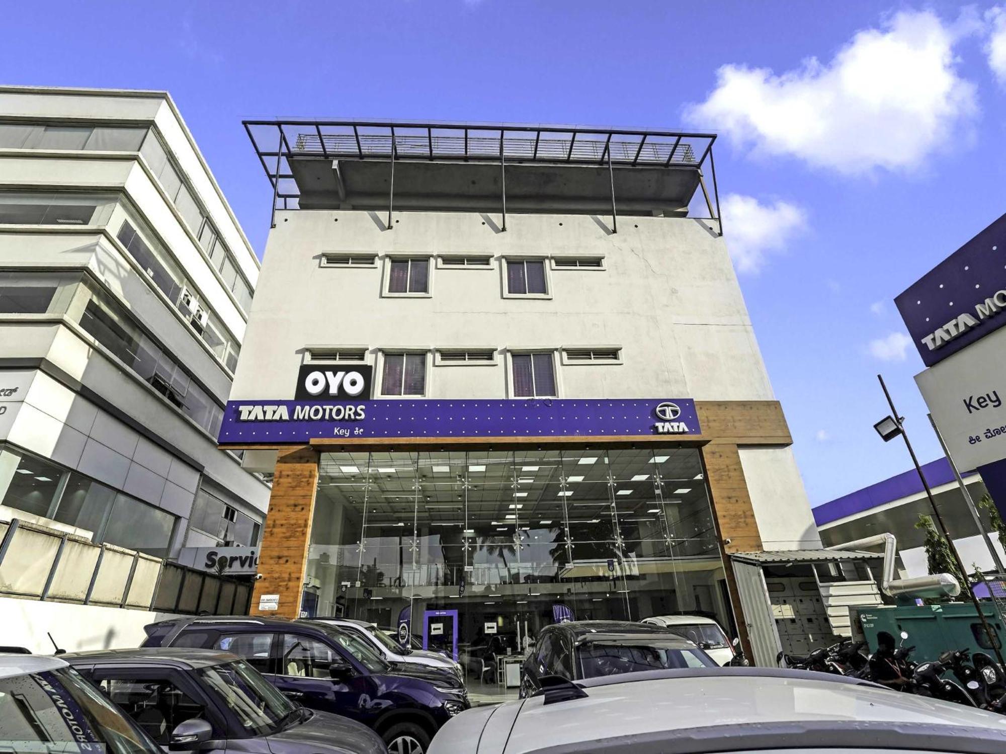 Oyo Flagship Hotel Ayodhya Bangalore Exterior photo